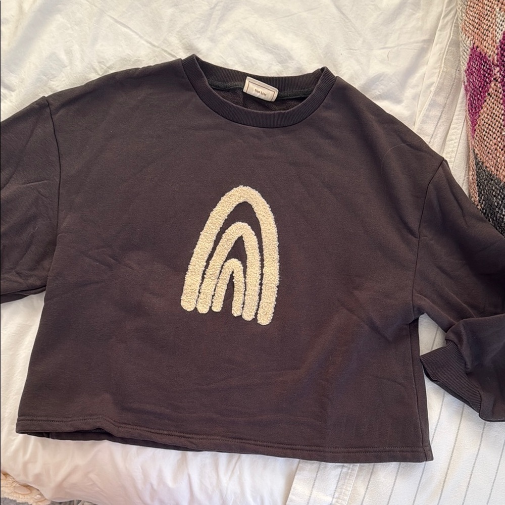 SUMMER IN MAY Cropped Sweatshirt with Cream Rainbow Design